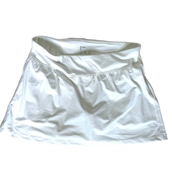 Gap Fit White Skort, Size XL, NWOT, Athleisure skirt, skirt with shorts - Picture 1 of 4